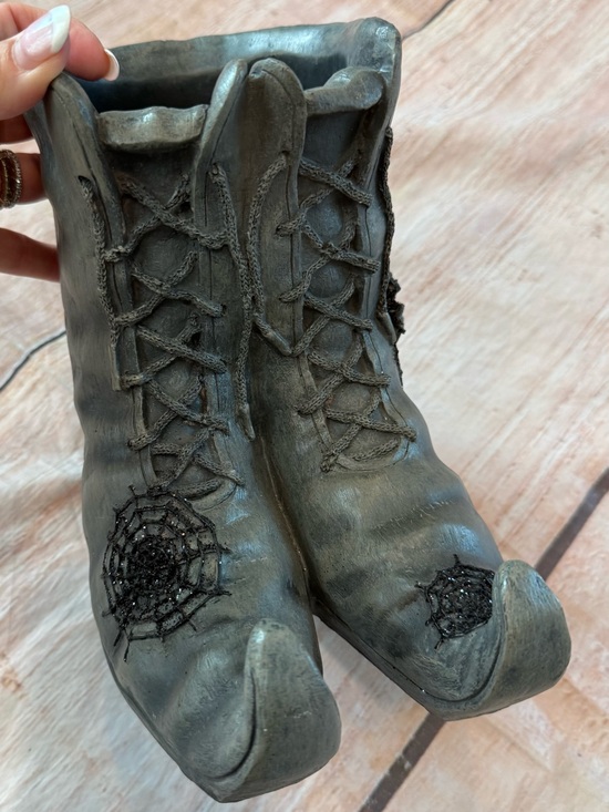 Yankee Candle Other - Yankee Candle Witch Boots Spiderwebs Candle Holder Halloween Retired